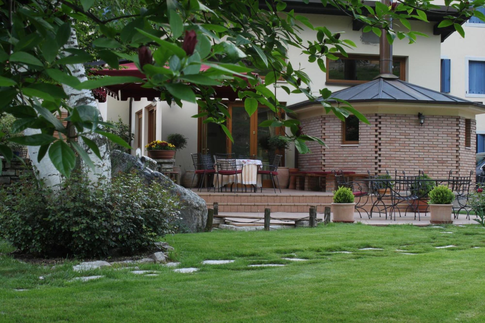 Hotel Calvi-Ristorante Mainor Витторио-Венето Экстерьер фото